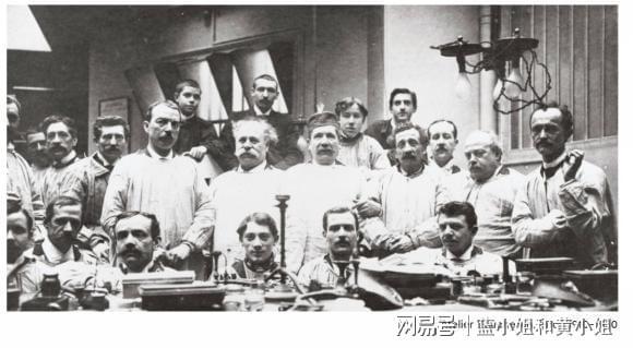 93年的Boucheron宝诗龙传奇地标pg电子模拟器试玩芳登广场26号始于18(图13)